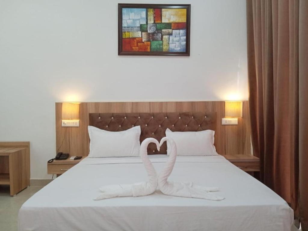 Hotel Lakeview By Bookingcare Chhatarpur Exteriör bild